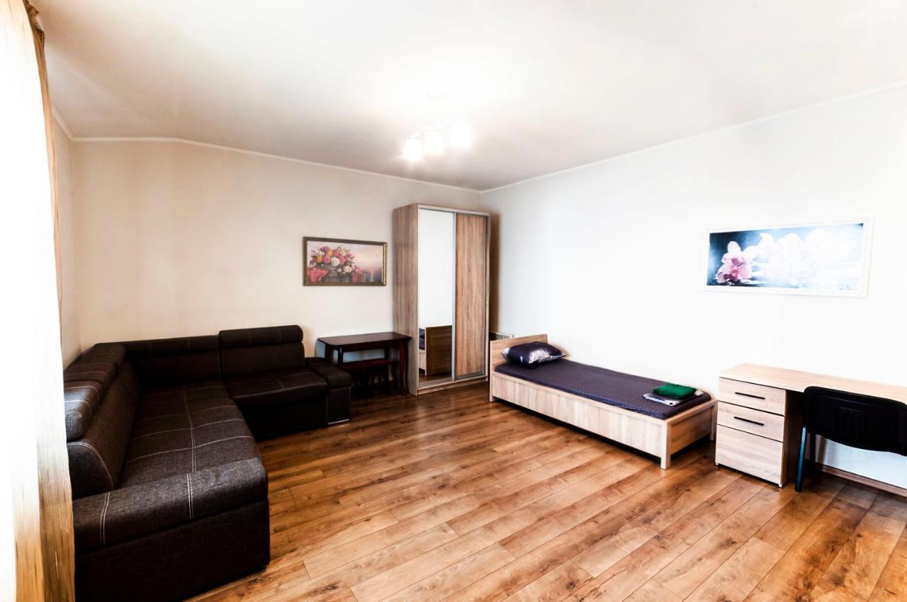 Wonderful Flat On City Center Uzhhorod Exterior photo